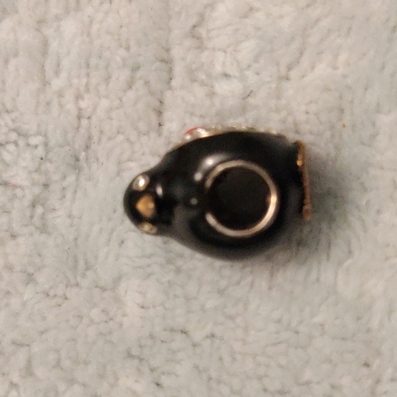 CUTE🫶PENGUIN 🐧 PANDORA CHARM💎 DIAMOND BELLY WITH RED ♥️ HEART✨ - Picture 2 of 7